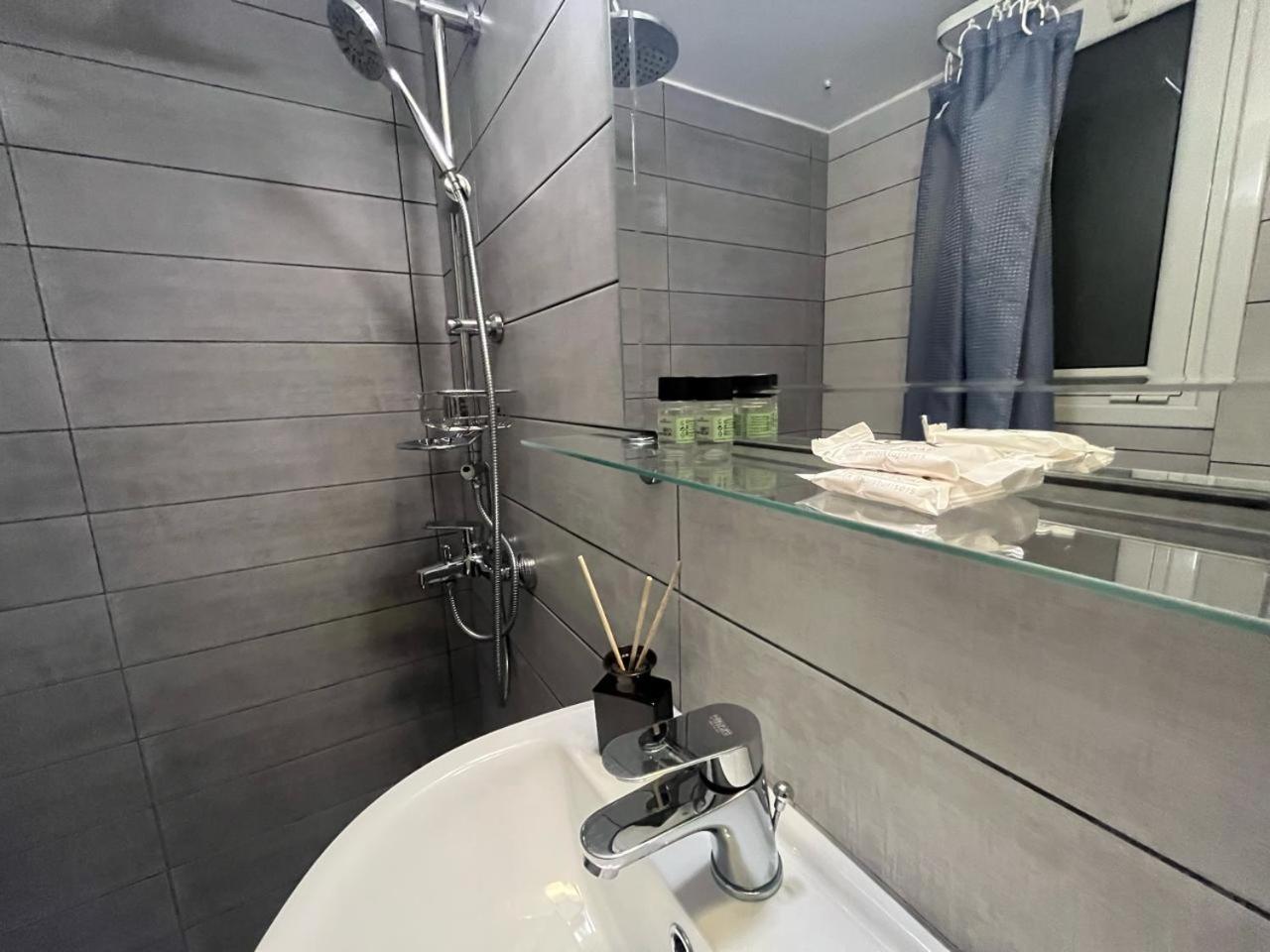 Appartement Cyber Loft - Futuristic Athens Vipgreece Extérieur photo